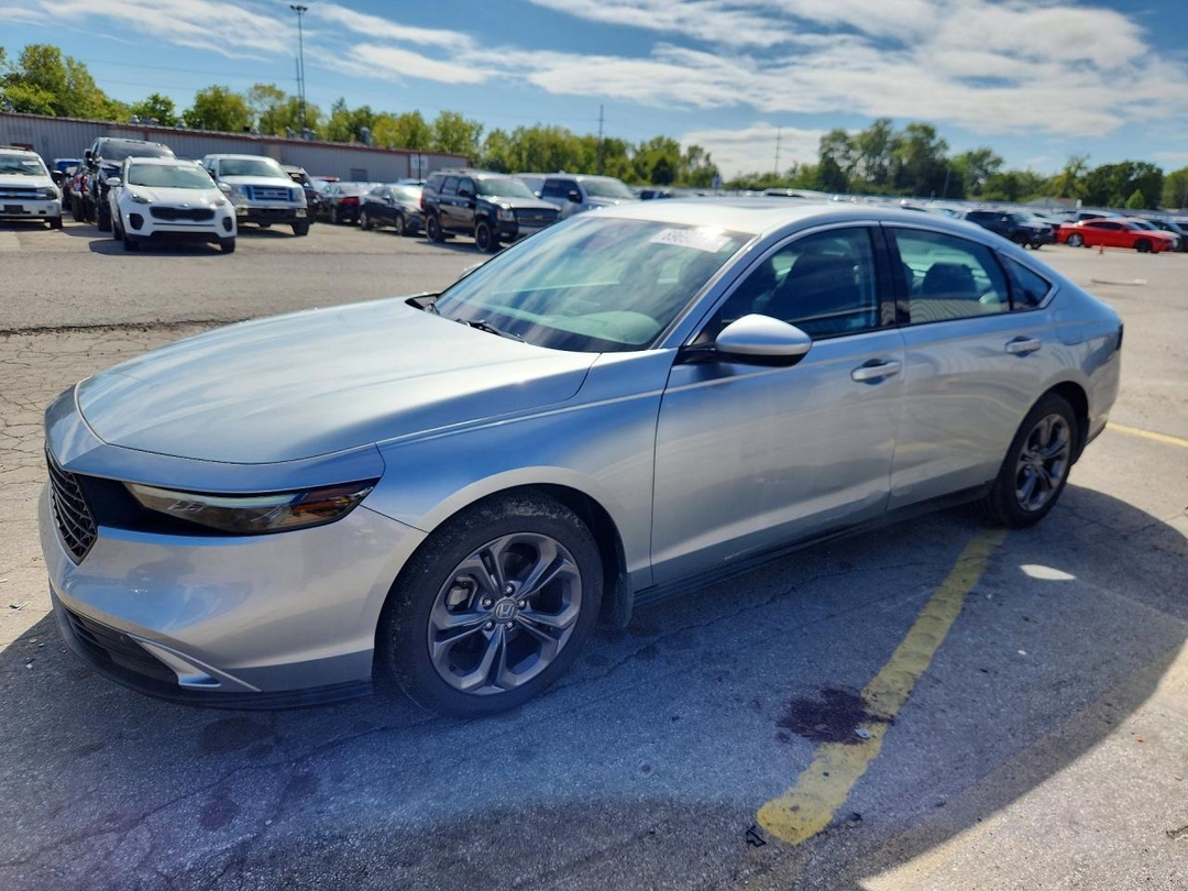 Вид 2024 HONDA ACCORD EX, угол 1