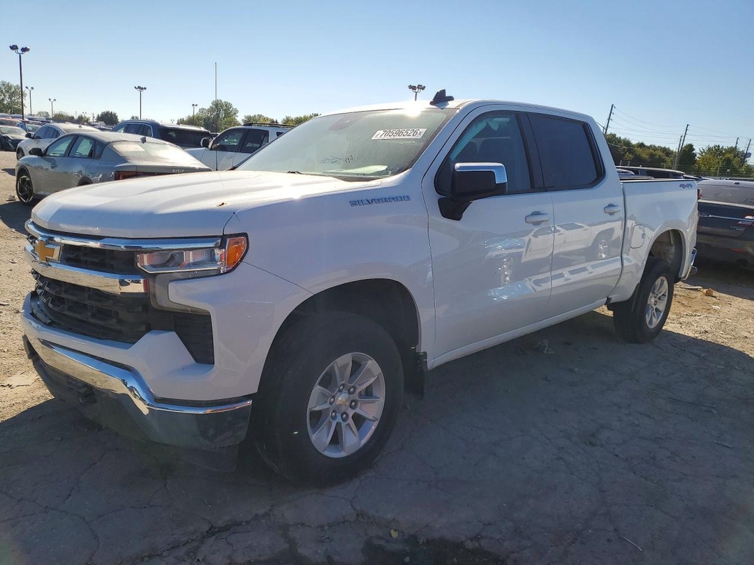 Vista de 2025 CHEVROLET SILVERADO K1500 LT, ángulo 1