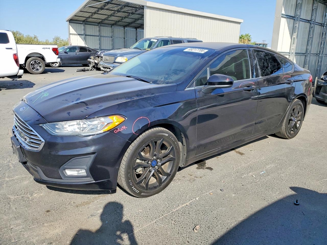 منظر 2020 FORD FUSION SE، زاوية 1