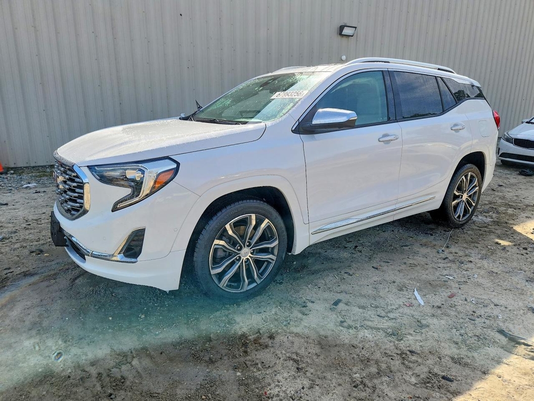 Вид 2019 GMC TERRAIN DENALI, угол 1
