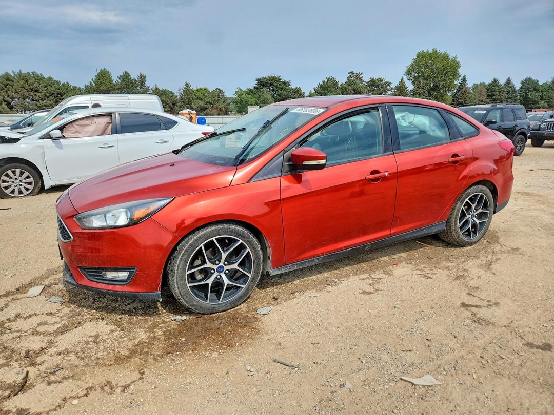 Vue de 2018 FORD FOCUS SEL, angle 1