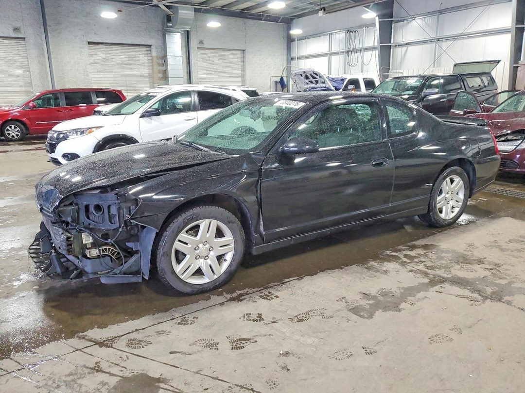 Vue de 2006 CHEVROLET MONTE CARLO LTZ, angle 1