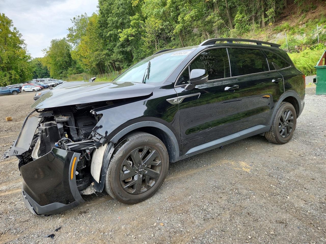 Vue de 2023 KIA SORENTO S, angle 1