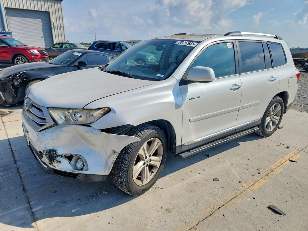 Вид 2013 TOYOTA HIGHLANDER LIMITED, угол 1