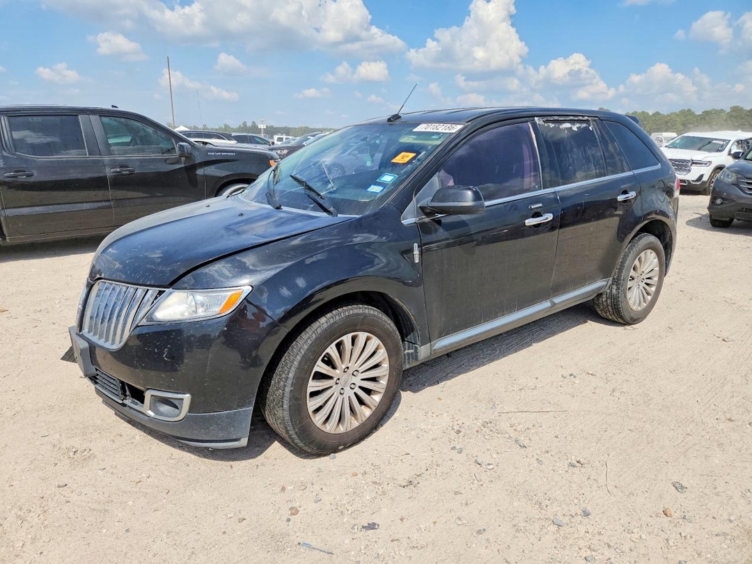Вид 2013 LINCOLN MKX, угол 1