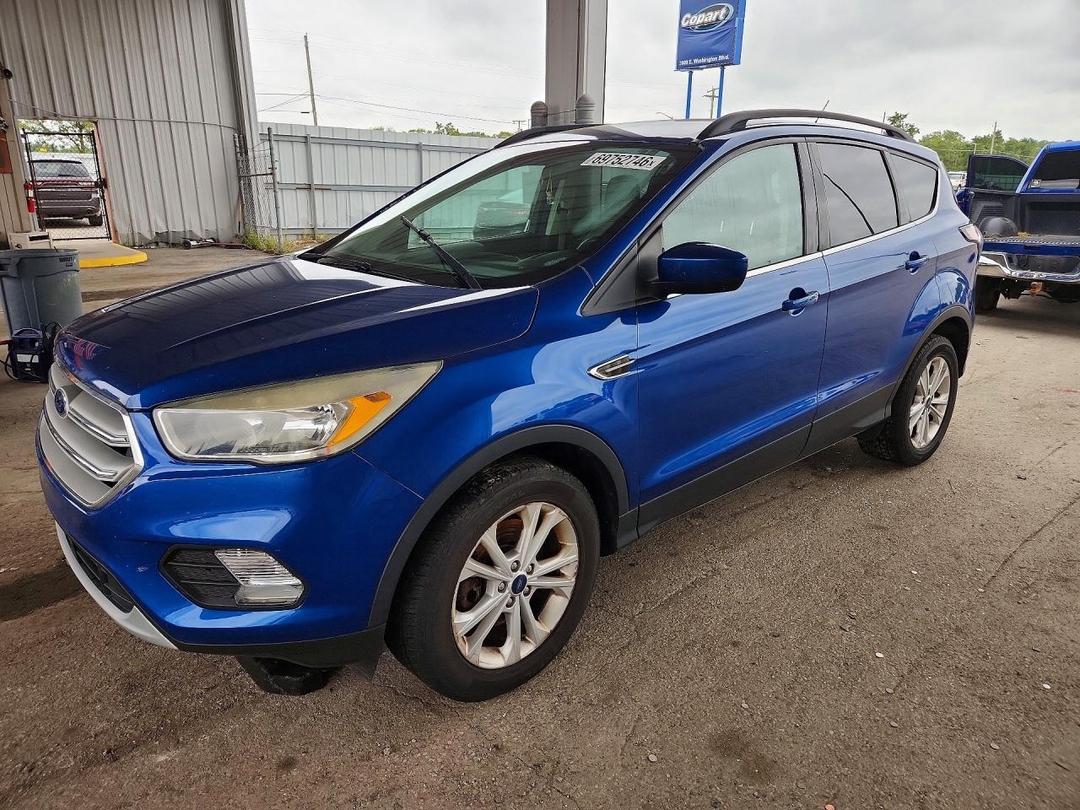Vue de 2018 FORD ESCAPE SE, angle 1