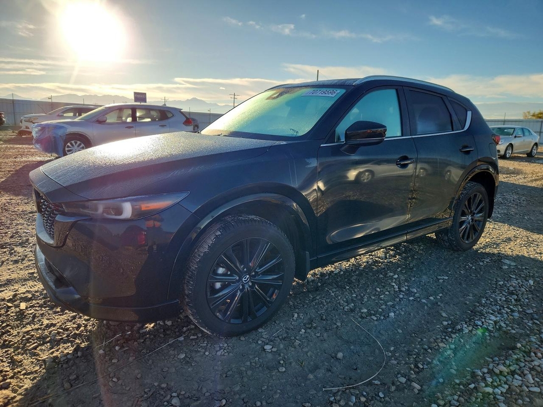 Vedere 2022 MAZDA CX-5, unghi 1