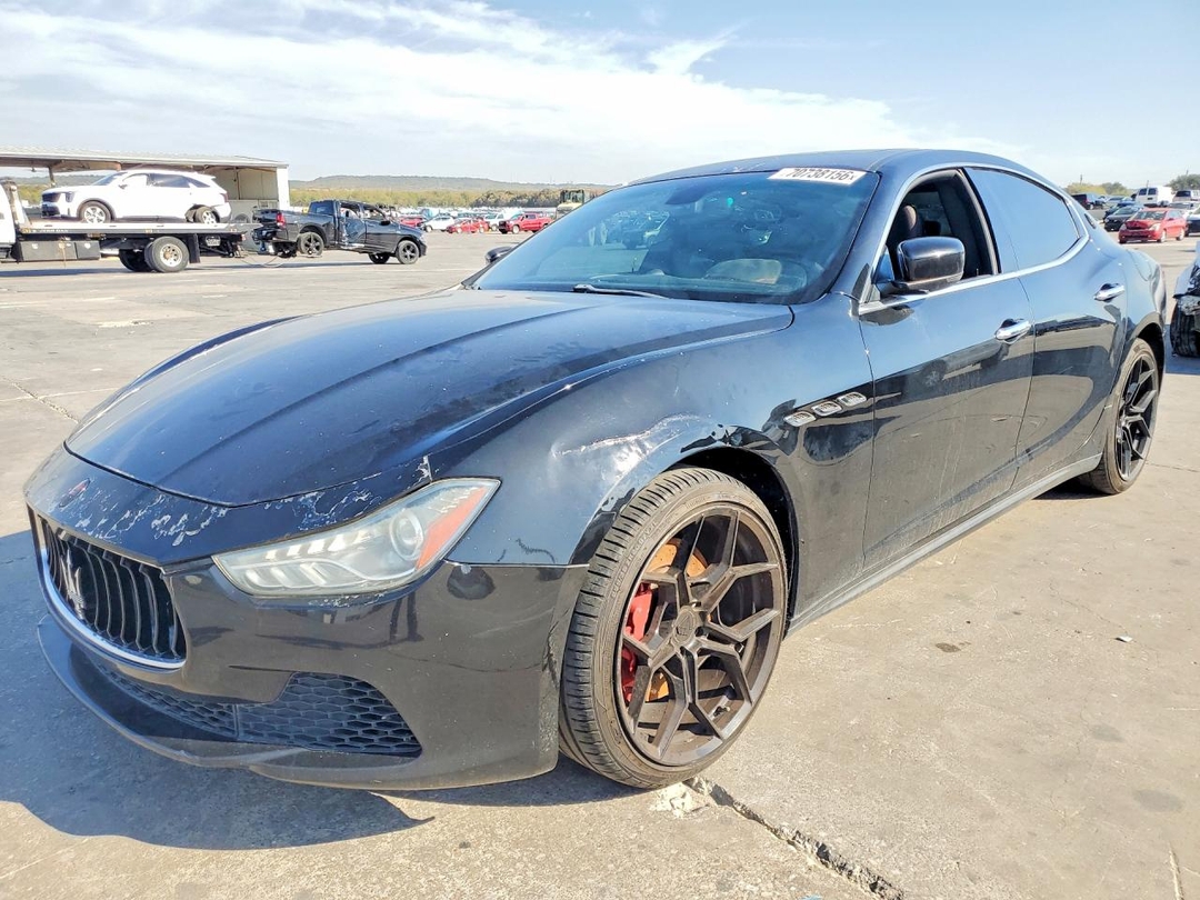Vue de 2016 MASERATI GHIBLI S, angle 1