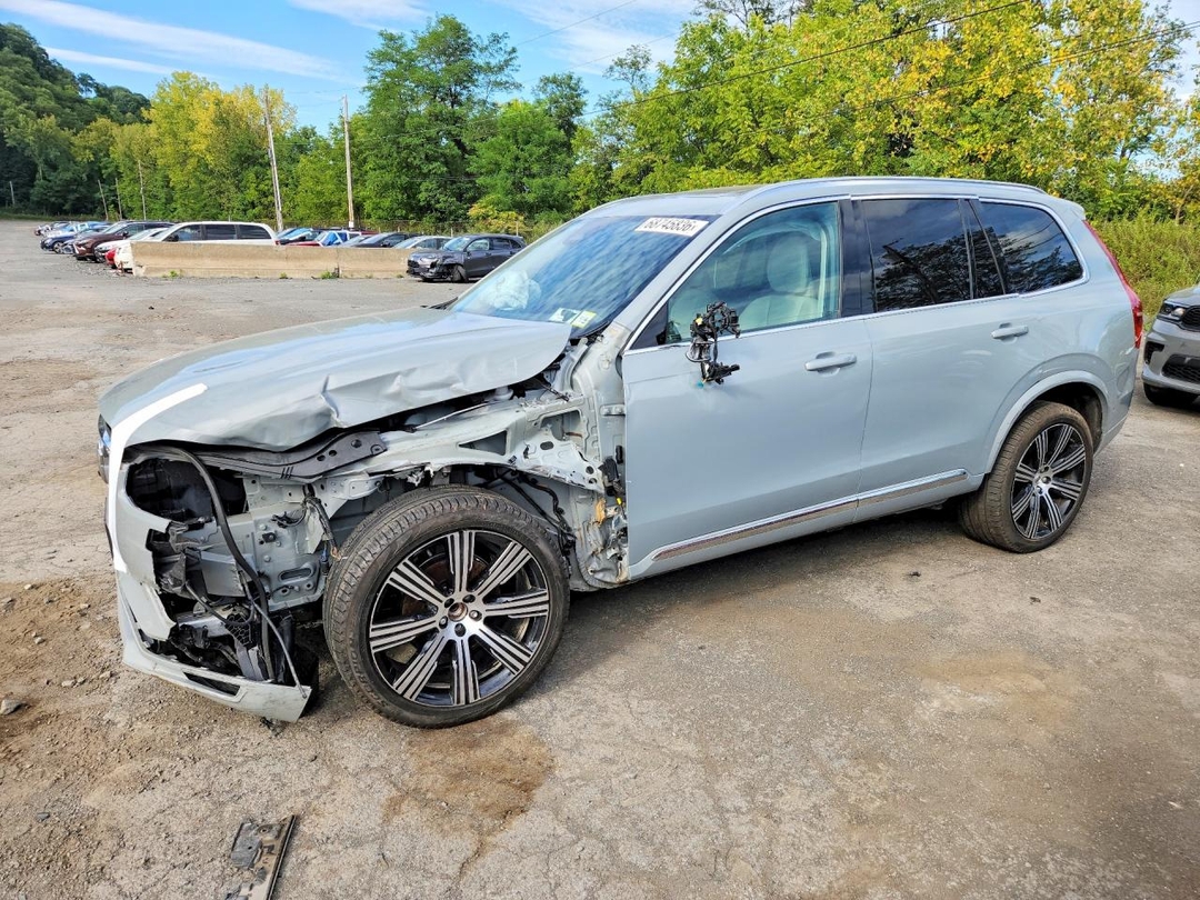 Вид 2025 VOLVO XC90 PLUS, угол 1