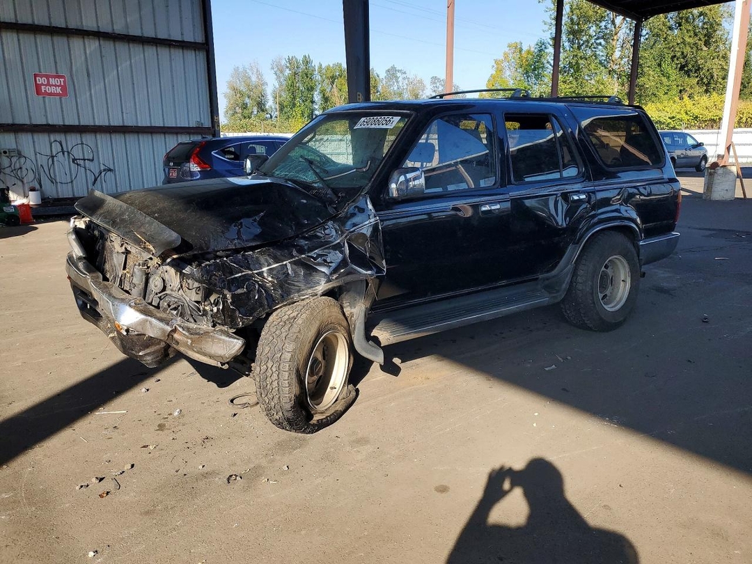 Vista de 1995 TOYOTA 4RUNNER SR5 V6, ángulo 1