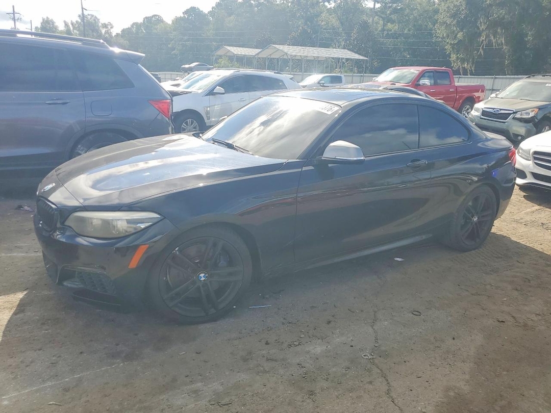 Вид 2018 BMW M240I, угол 1