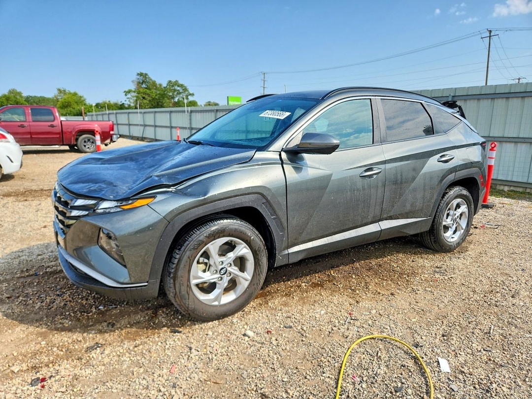 Вид 2023 HYUNDAI TUCSON SEL, угол 1