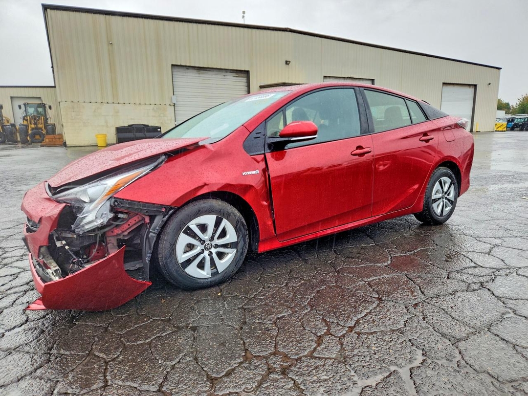 منظر 2017 TOYOTA PRIUS FOUR، زاوية 1