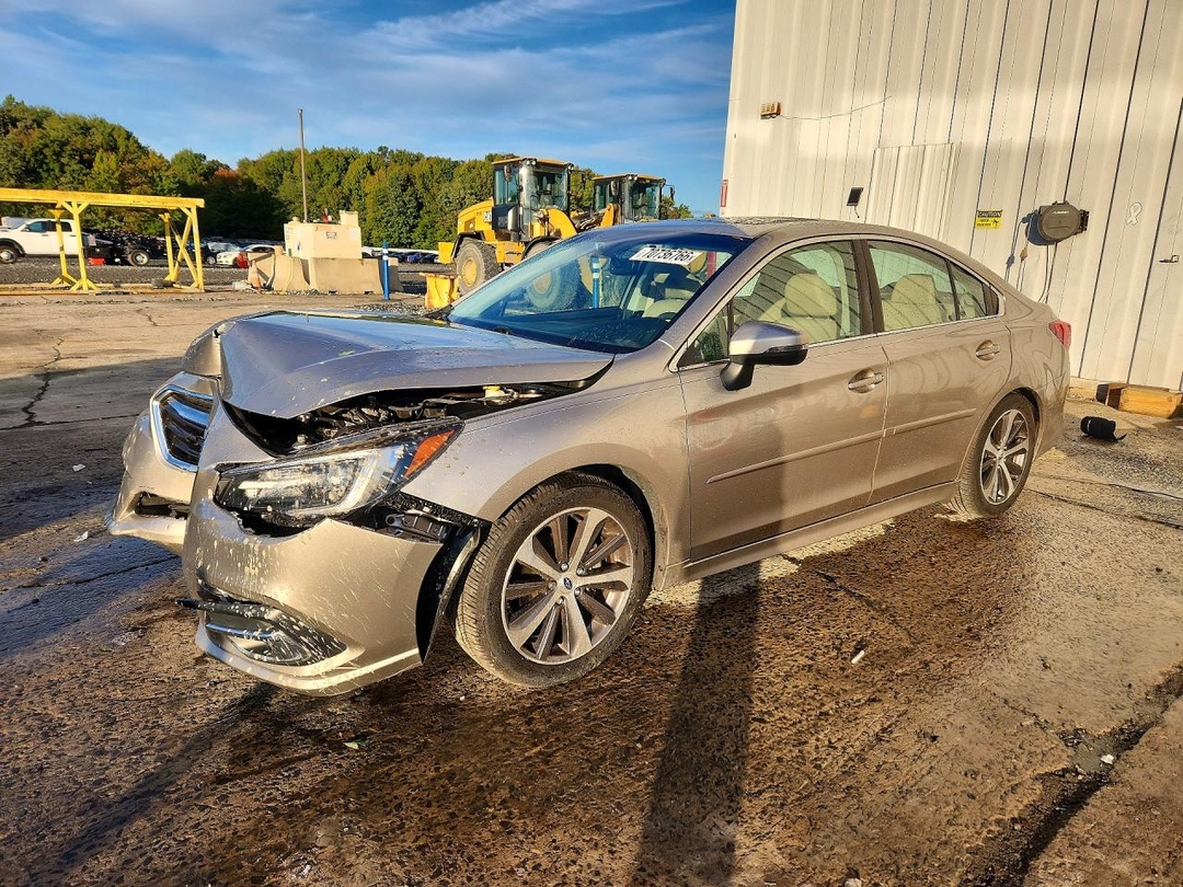 Vista de 2019 SUBARU LEGACY 2.5I LIMITED, ángulo 1