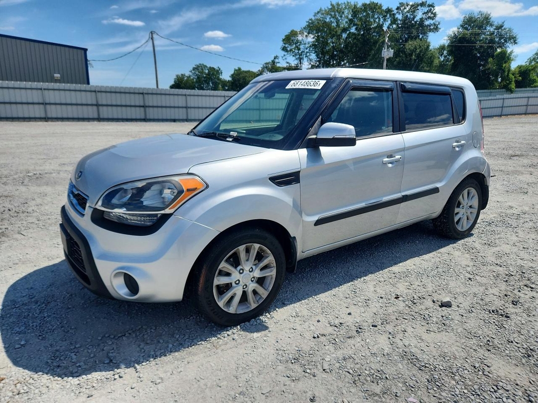 Vedere 2013 KIA SOUL +, unghi 1
