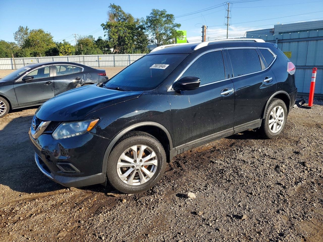 Vue de 2015 NISSAN ROGUE S, angle 1