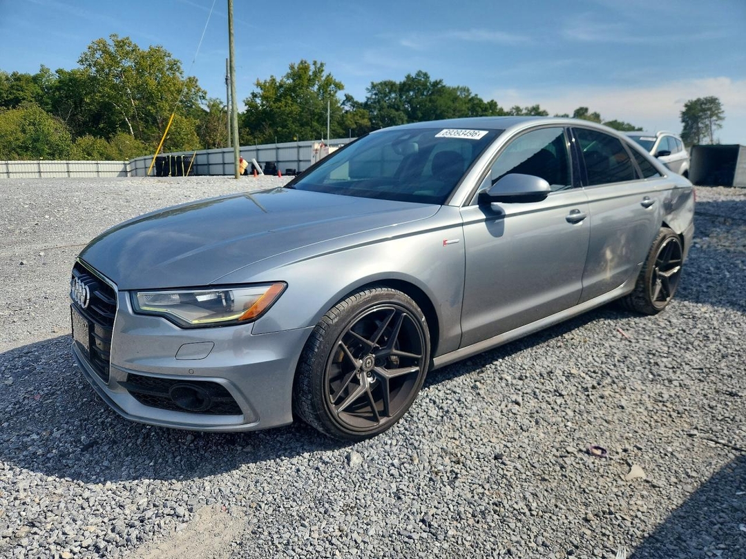 Vue de 2013 AUDI A6 PRESTIGE, angle 1