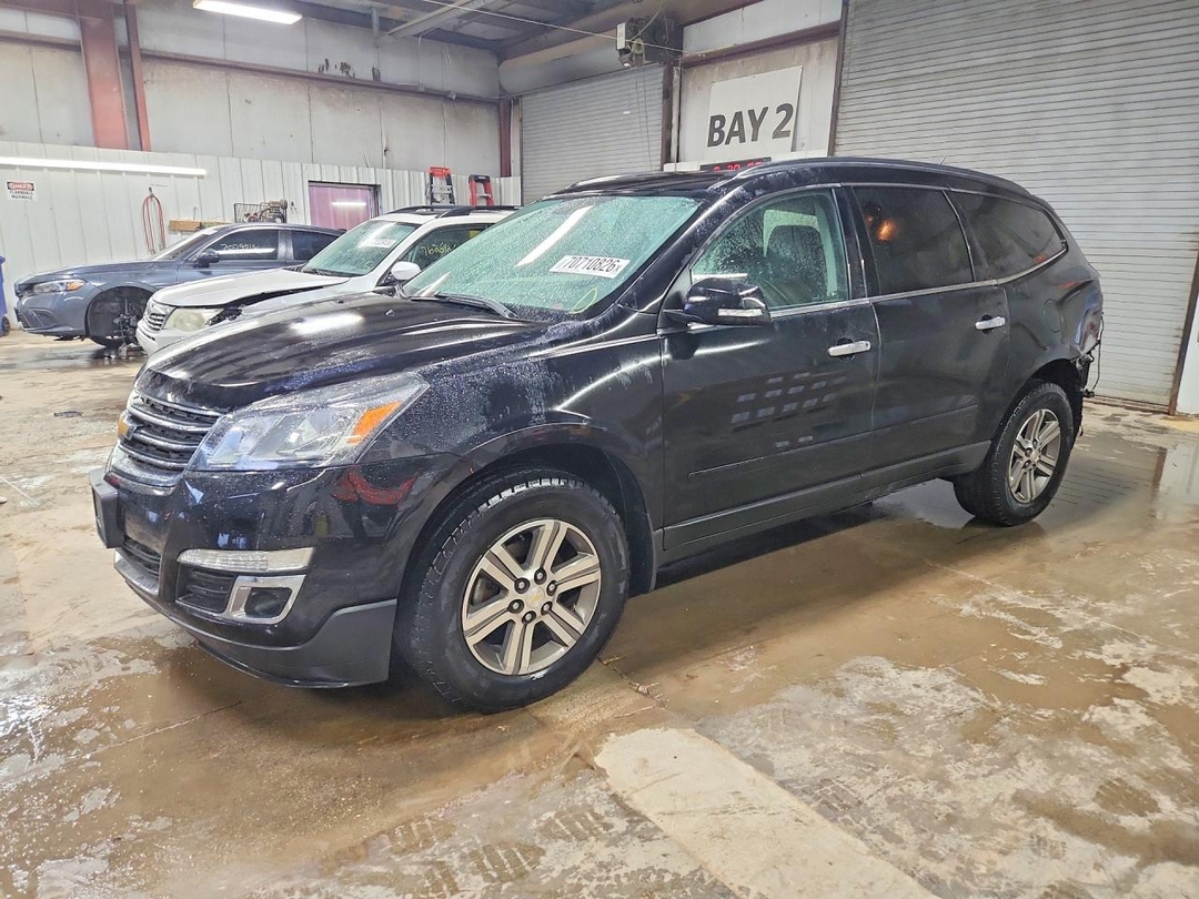 Vue de 2017 CHEVROLET TRAVERSE LT, angle 1