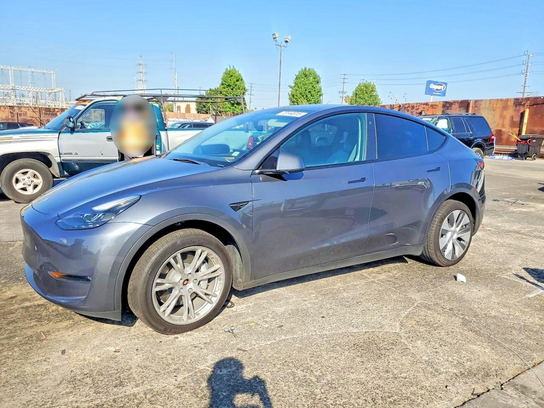2023 TESLA MODEL Y view, angle 1