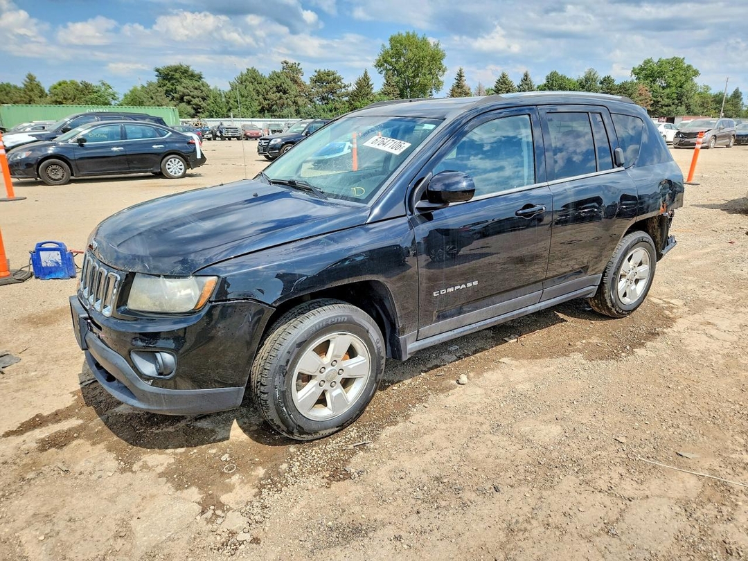 Vista de 2014 JEEP COMPASS LATITUDE, ángulo 1