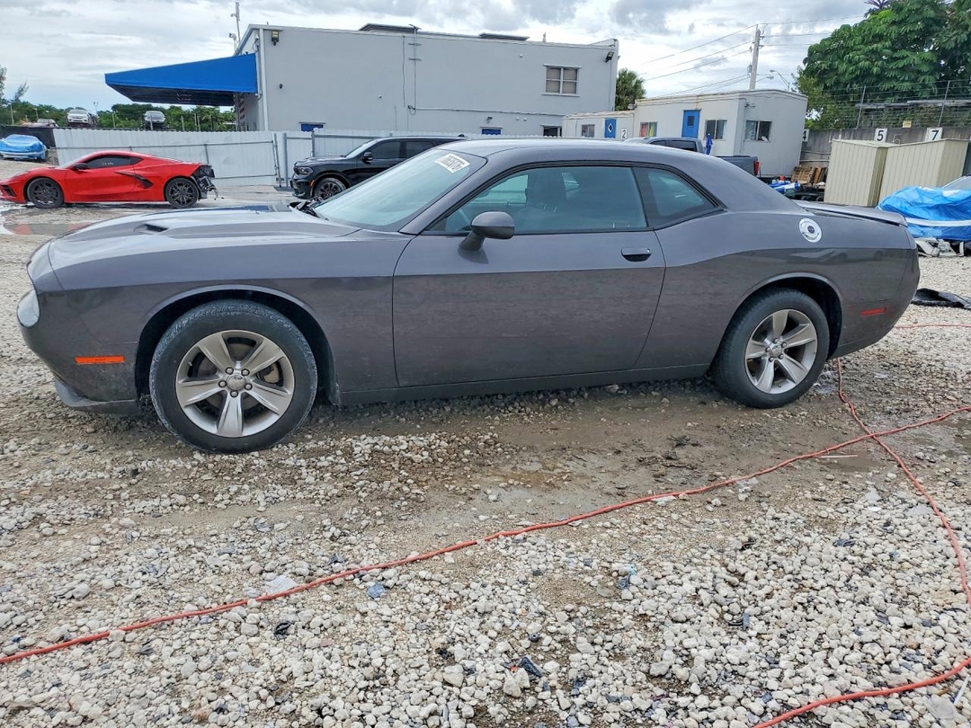 Vista de 2022 DODGE CHALLENGER SXT, ángulo 1