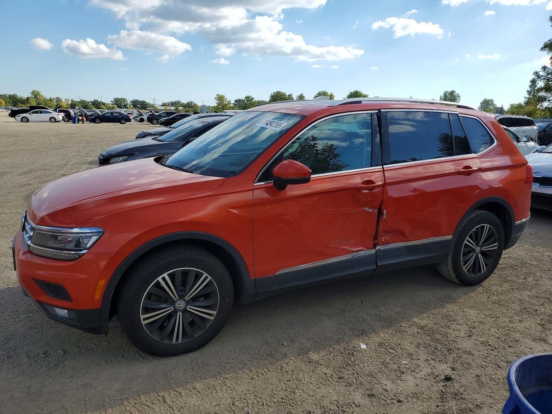 Vue de 2018 VOLKSWAGEN TIGUAN SEL PREMIUM, angle 1