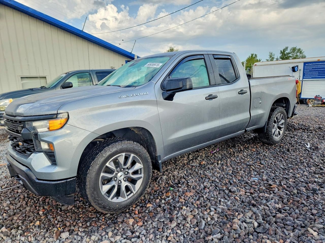 منظر 2023 CHEVROLET SILVERADO K1500، زاوية 1