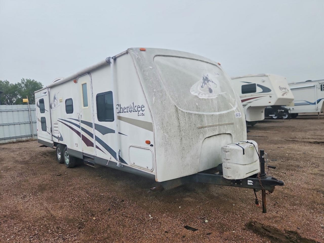 Вид 2005 FOREST RIVER CHEROKEE CAMPER, угол 1