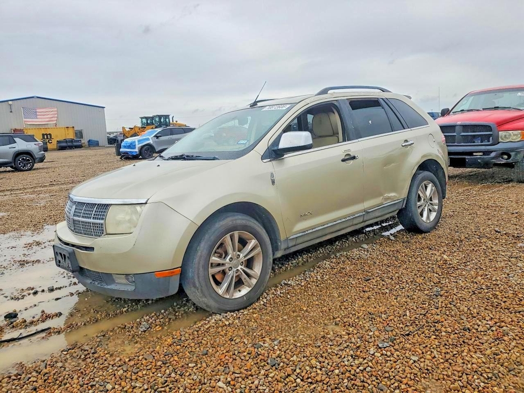 Вид 2010 LINCOLN MKX, угол 1