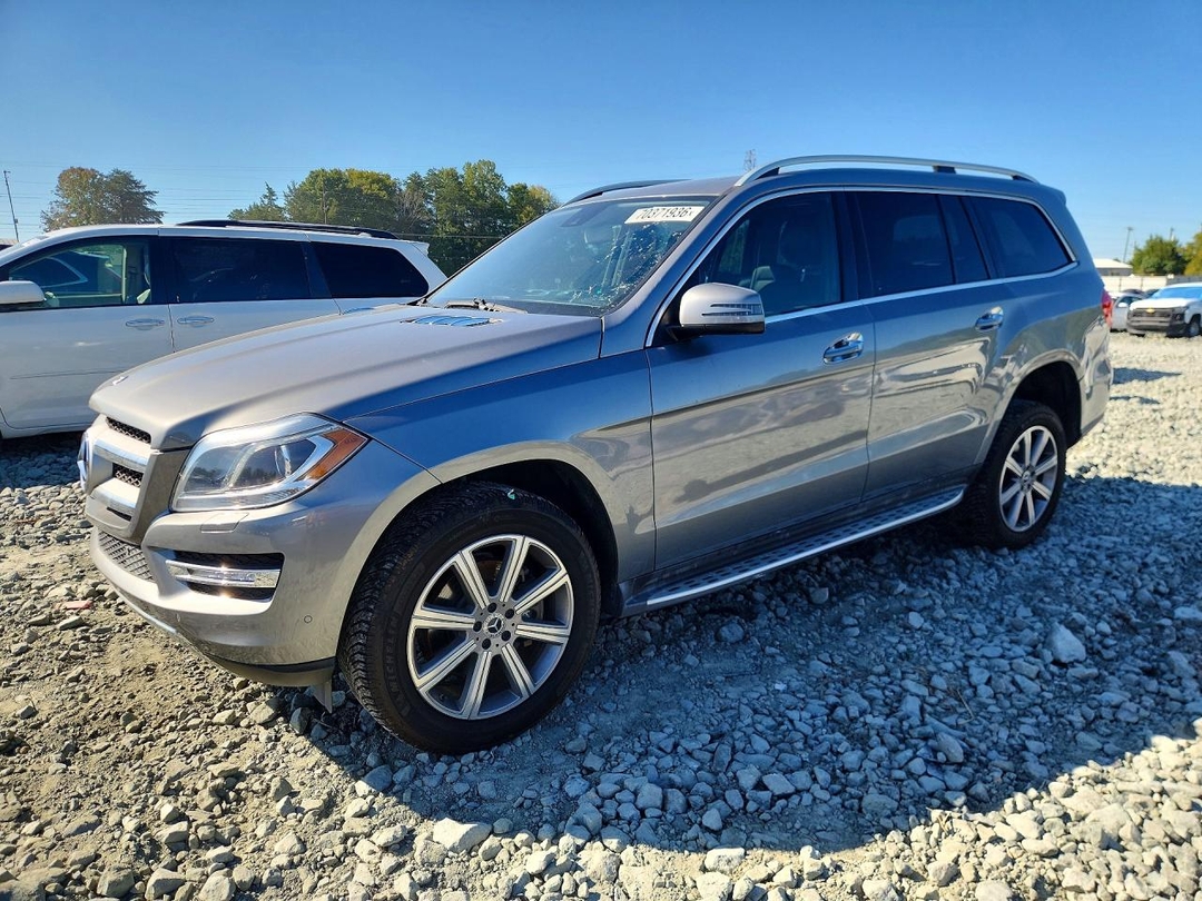 Vedere 2016 MERCEDES-BENZ GL 450 4MATIC, unghi 1