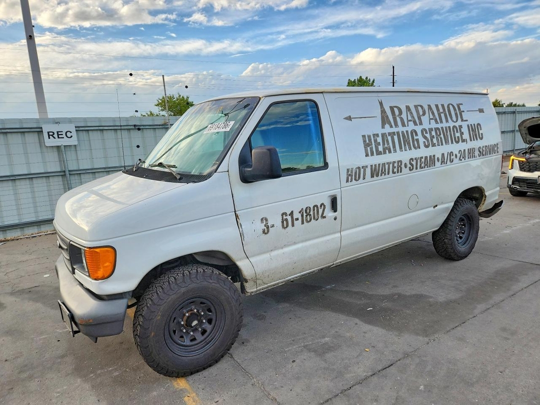 منظر 2006 FORD E250 DELIVERY VAN، زاوية 1