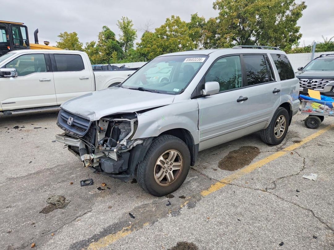 Vue de 2004 HONDA PILOT EX, angle 1
