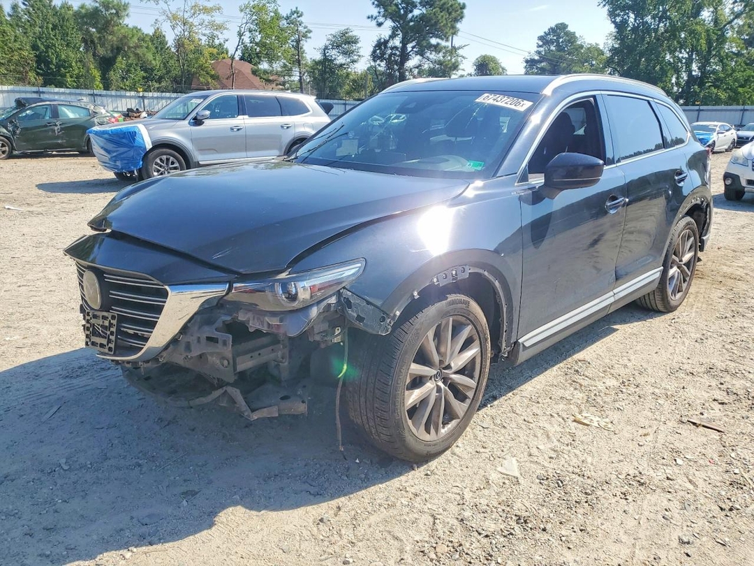 Vue de 2020 MAZDA CX-9 GRAND TOURING, angle 1