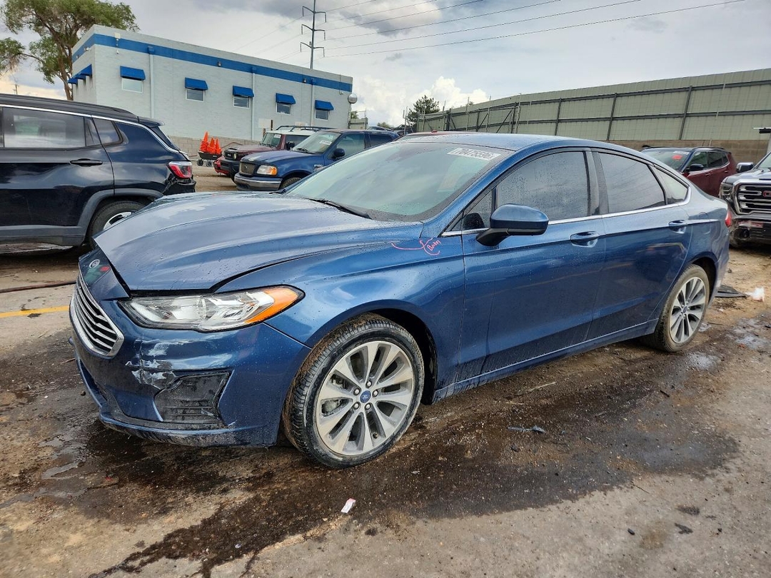 Vista de 2019 FORD FUSION SE, ángulo 1