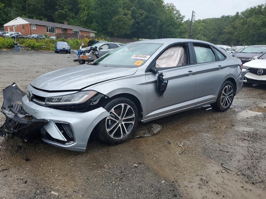 Vue de 2026 VOLKSWAGEN JETTA SPORT, angle 1