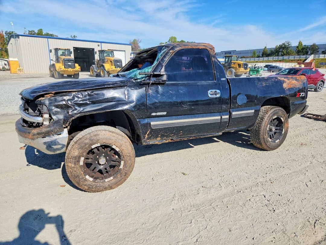 Вид 2002 CHEVROLET SILVERADO K1500, угол 1