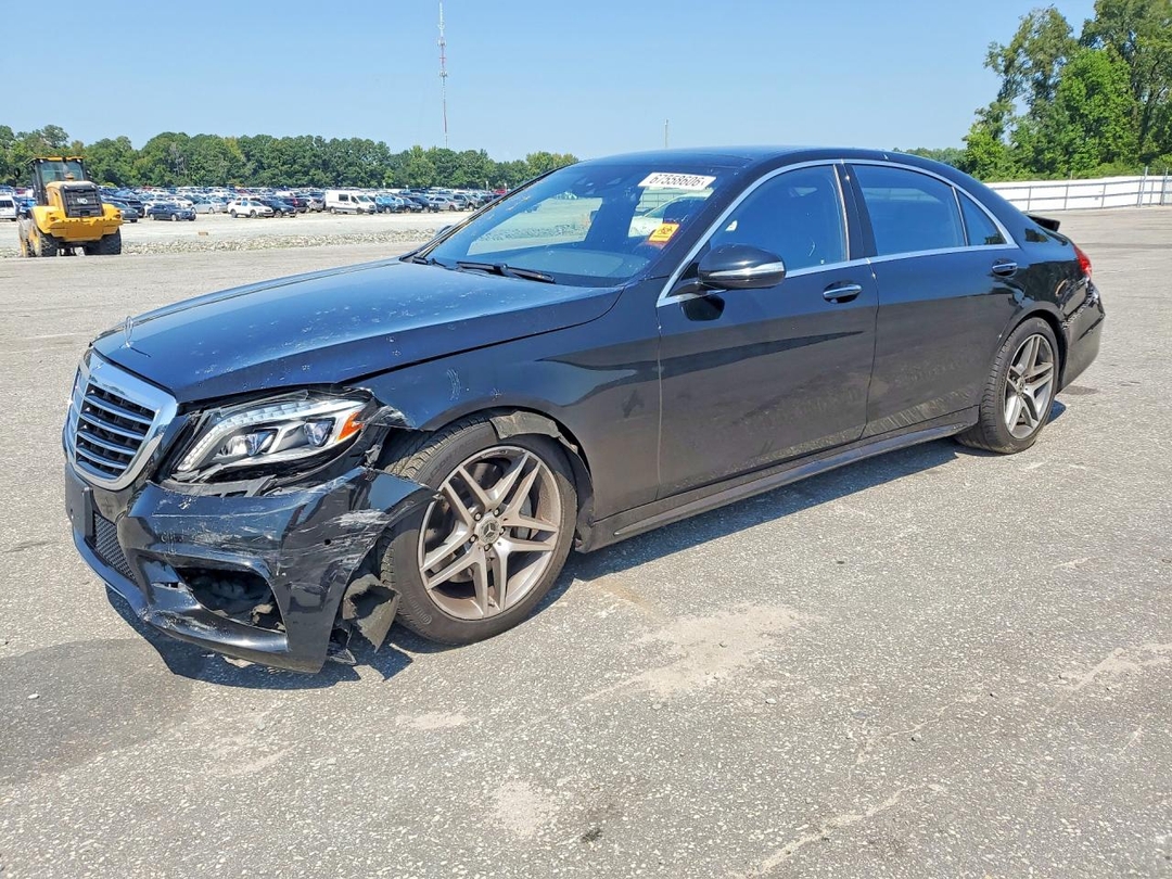 Vue de 2014 MERCEDES-BENZ S 550, angle 1