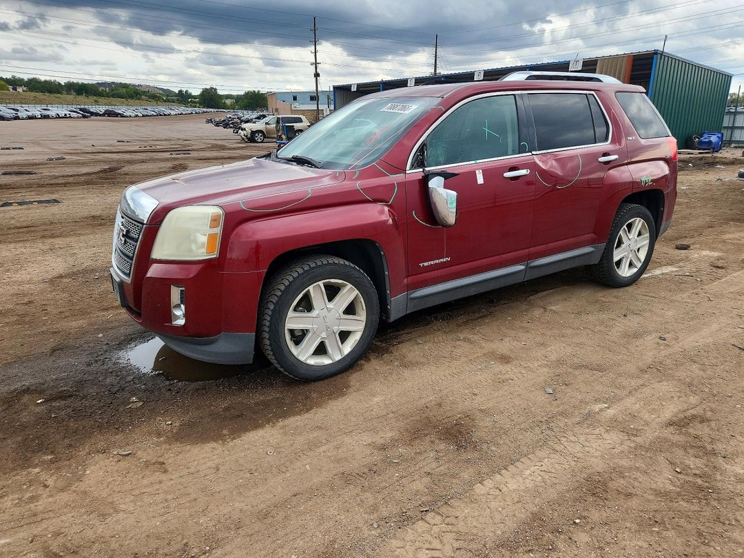 منظر 2011 GMC TERRAIN SLT، زاوية 1