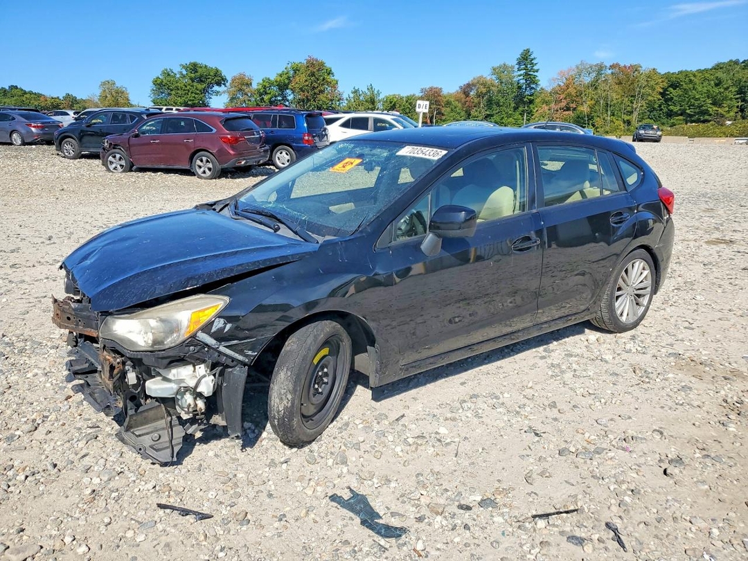 Vue de 2013 SUBARU IMPREZA PREMIUM, angle 1