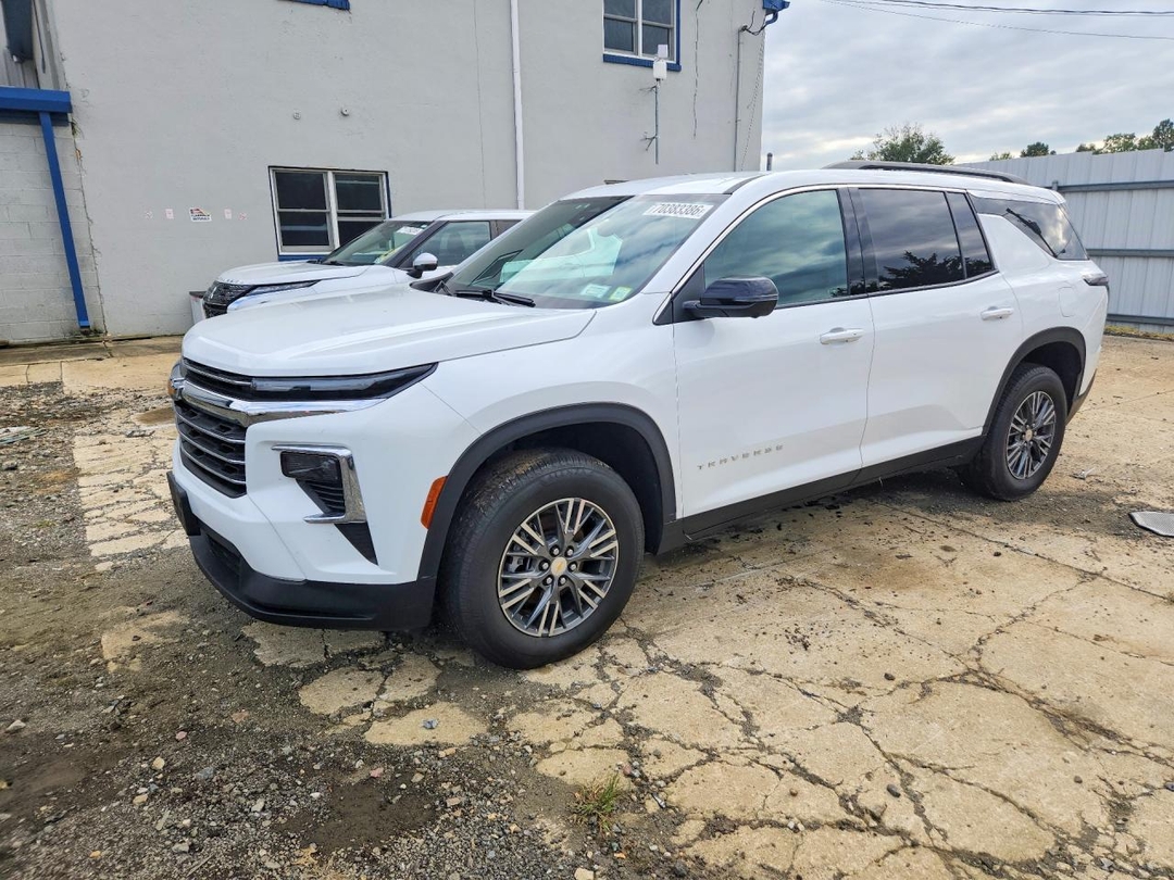 Vue de 2024 CHEVROLET TRAVERSE LT, angle 1