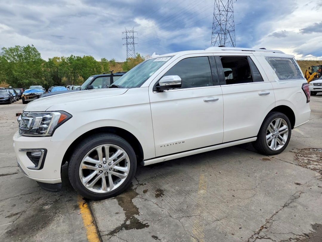 Vue de 2018 FORD EXPEDITION PLATINUM, angle 1