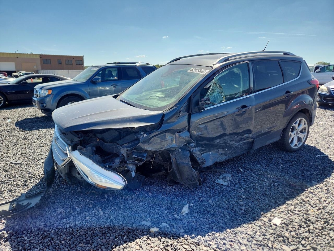 منظر 2019 FORD ESCAPE TITANIUM، زاوية 1