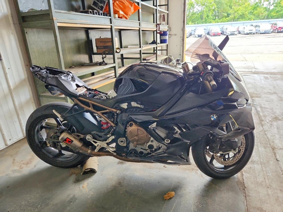 Vue de 2020 BMW S 1000 RR, angle 1