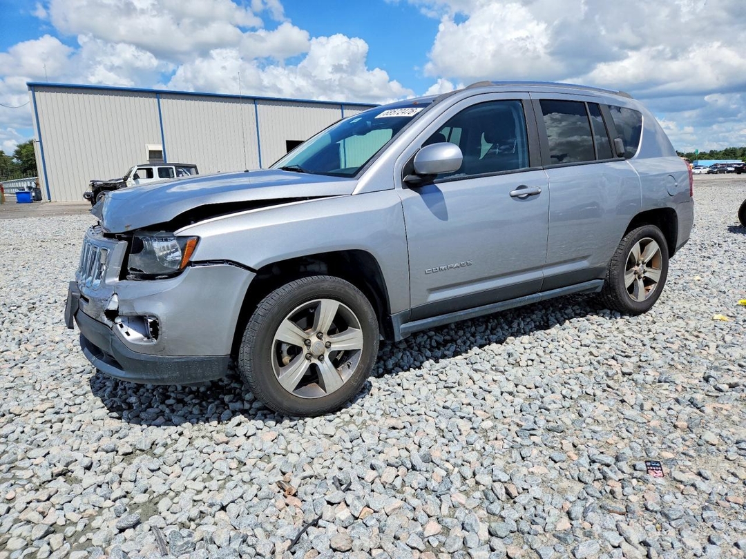 منظر 2016 JEEP COMPASS LATITUDE، زاوية 1