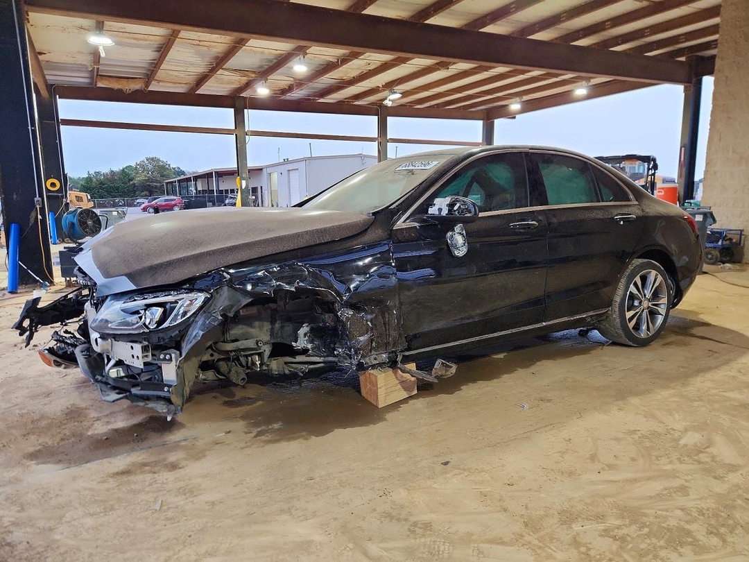 منظر 2017 MERCEDES-BENZ C 300، زاوية 1