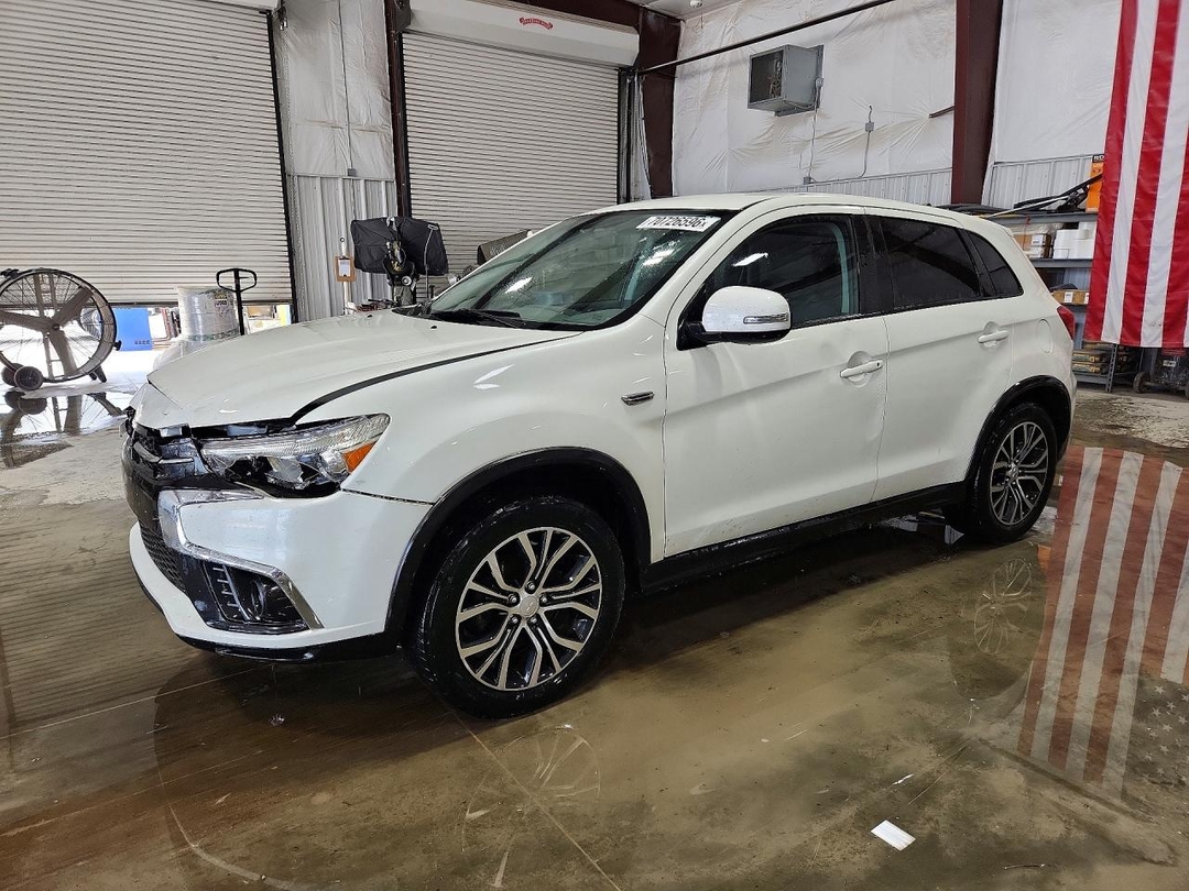 Вид 2019 MITSUBISHI OUTLANDER SPORT ES, угол 1