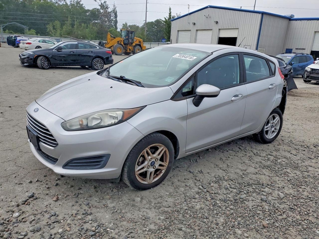 منظر 2018 FORD FIESTA SE، زاوية 1