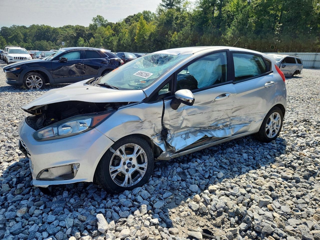 منظر 2016 FORD FIESTA SE، زاوية 1