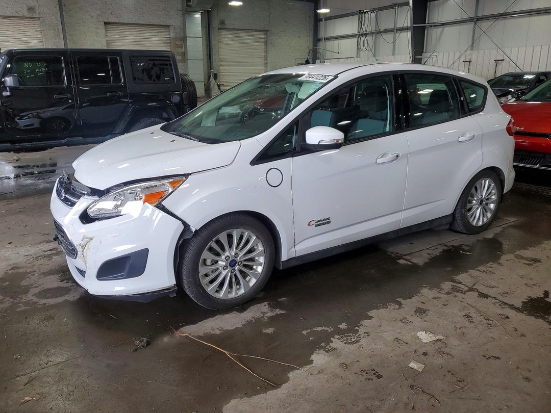 Вид 2017 FORD C-MAX SE, угол 1