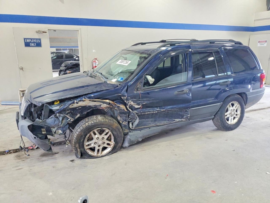 منظر 2004 JEEP GRAND CHEROKEE LAREDO، زاوية 1